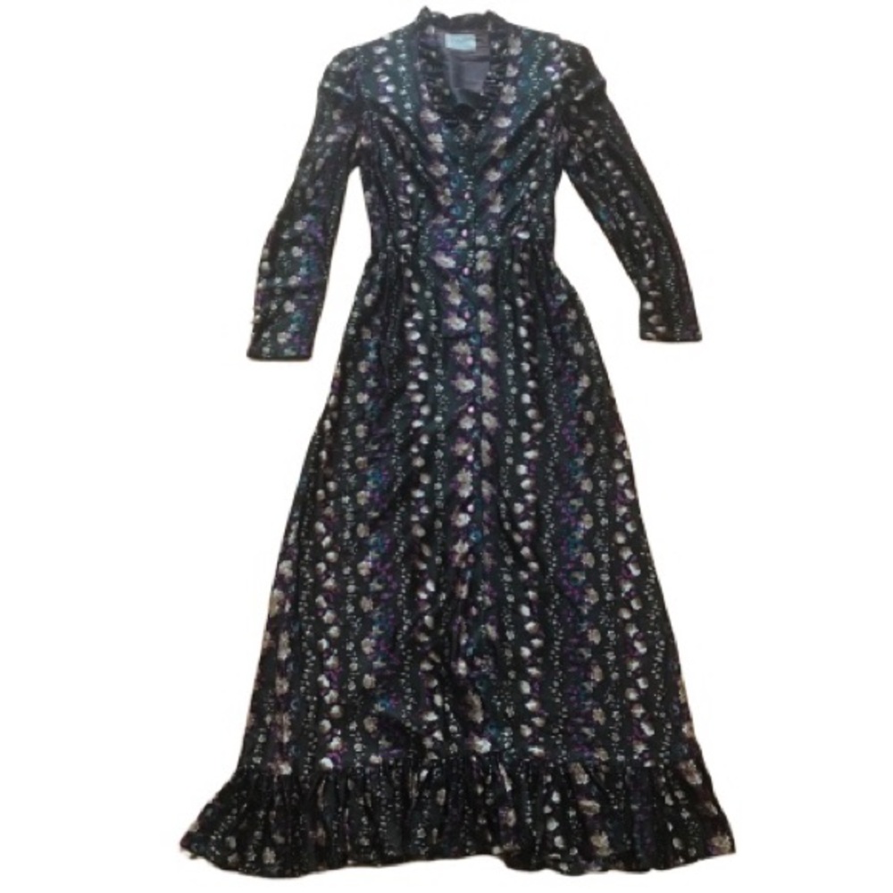 Vintage 70s Prairie Ruffle Floral Green Cottage Core Ruffle V-Neck Maxi Dress